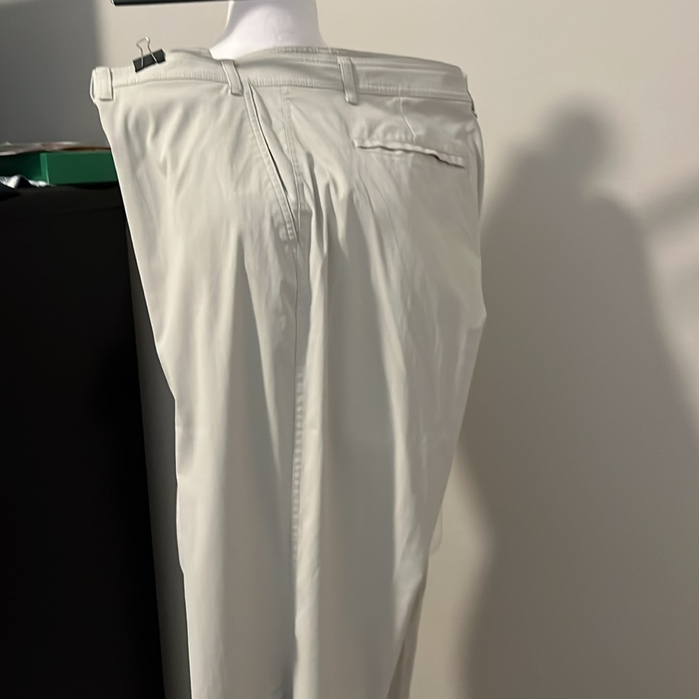 Roundtree & Yorke Beige Trousers